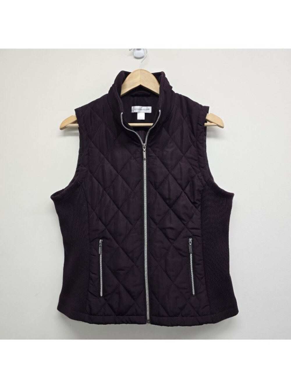 Lot of 3 Christopher Banks Quilted Vests Sz M Full Zip Layering Casual Outdoor - Picture 8 of 16